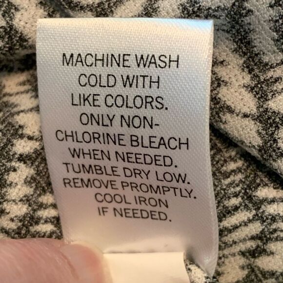 APT 9 Dress Women’s XS Black White Print Short cuffed Sleeve Faux Wrap Medium. - Picture 10 of 15